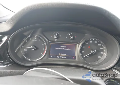 2019 Buick Regal Sportback Fwd Essence z USA, uszkodzony, nr VIN W04GP6SXXK1049477